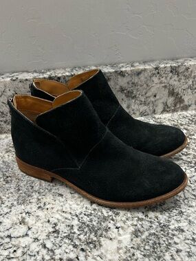 Korks Kork-Ease Ryder Booties Black Suede Ankle Boots Size 7.5